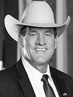 Governor Larry Rhoden
